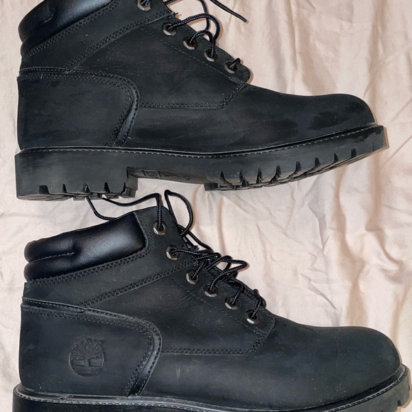 Mens 9.5 or Ladies 10/11 Timberlands - Picture 4 of 4